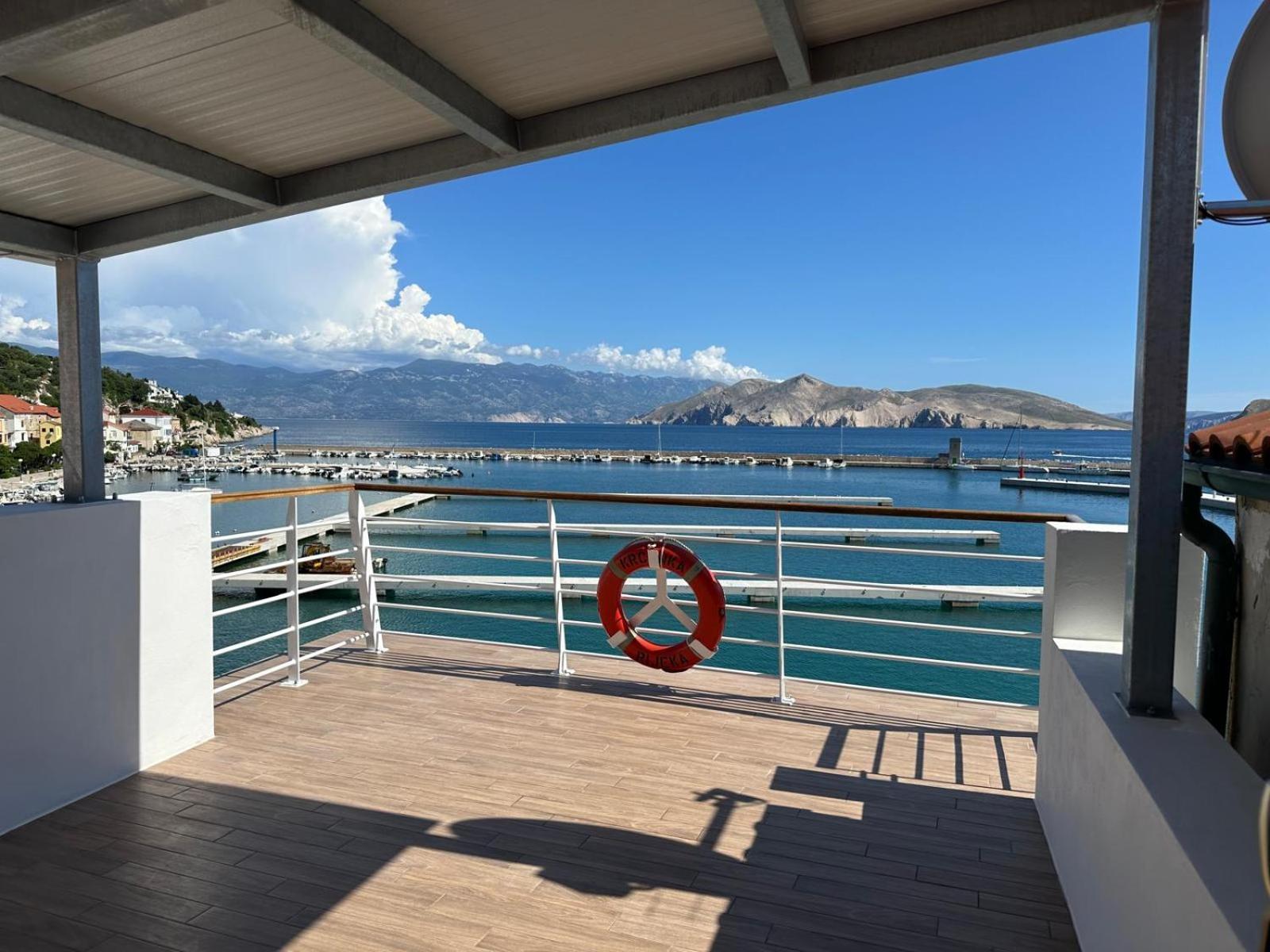 Apartments Lighthouse Baška Eksteriør billede